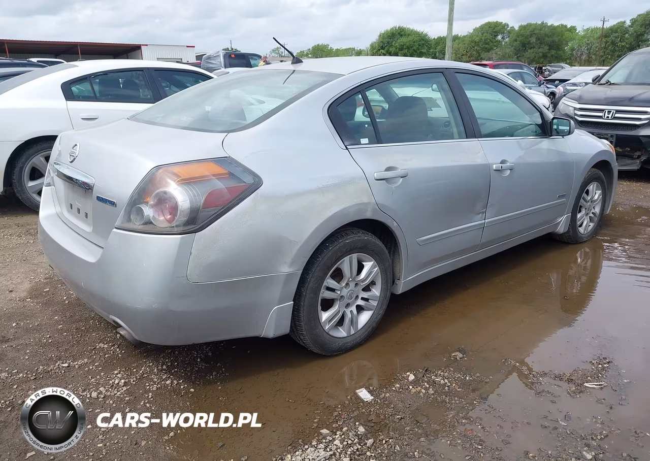 2011 Nissan Altima Hybrid VIN:1N4CL2AP1BC126287 - 4