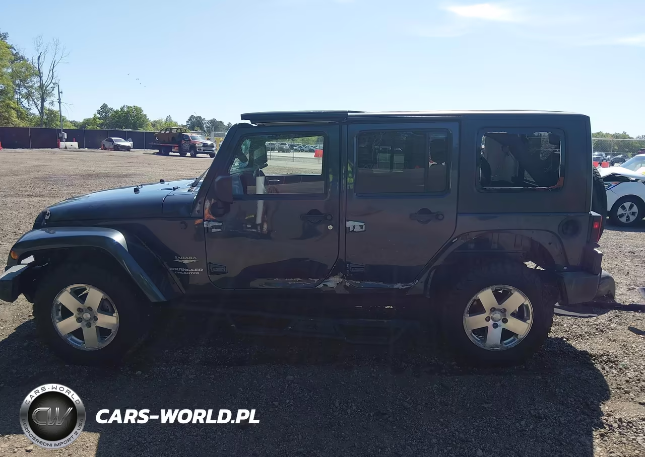 2008 Jeep Wrangler Unlimited Sahara VIN:1J4GA59128L537638 - 15