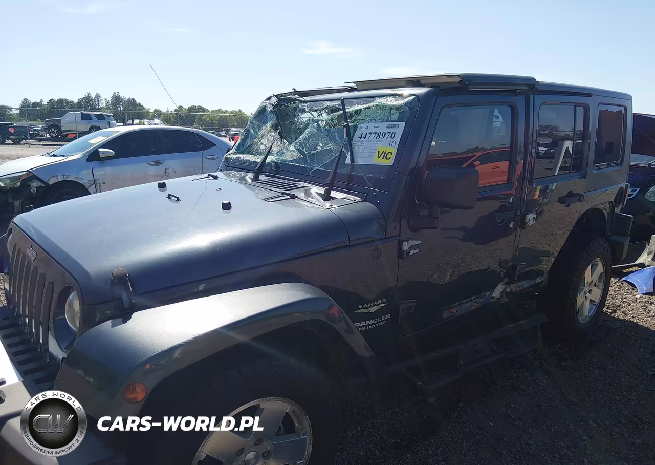 2008 Jeep Wrangler Unlimited Sahara VIN:1J4GA59128L537638 - 6