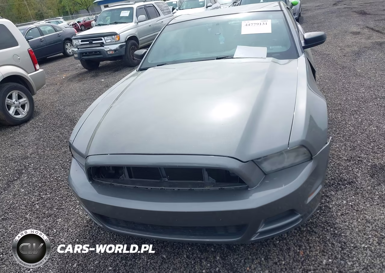 2014 Ford Mustang V6 VIN:1ZVBP8AMXE5267609 - 12