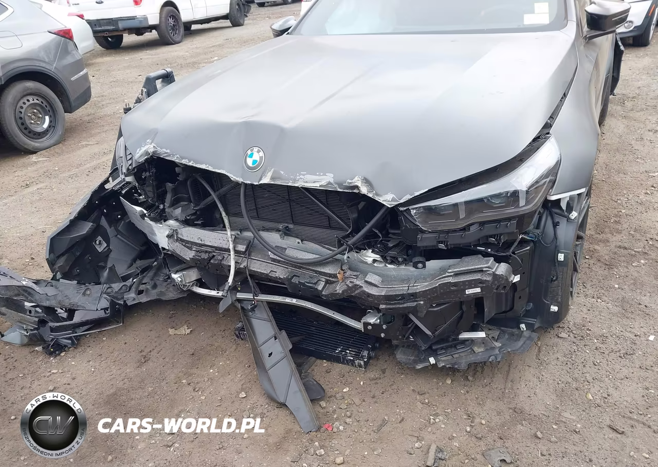 2025 BMW M5 VIN:WBS83FK04SCU09526 - 6