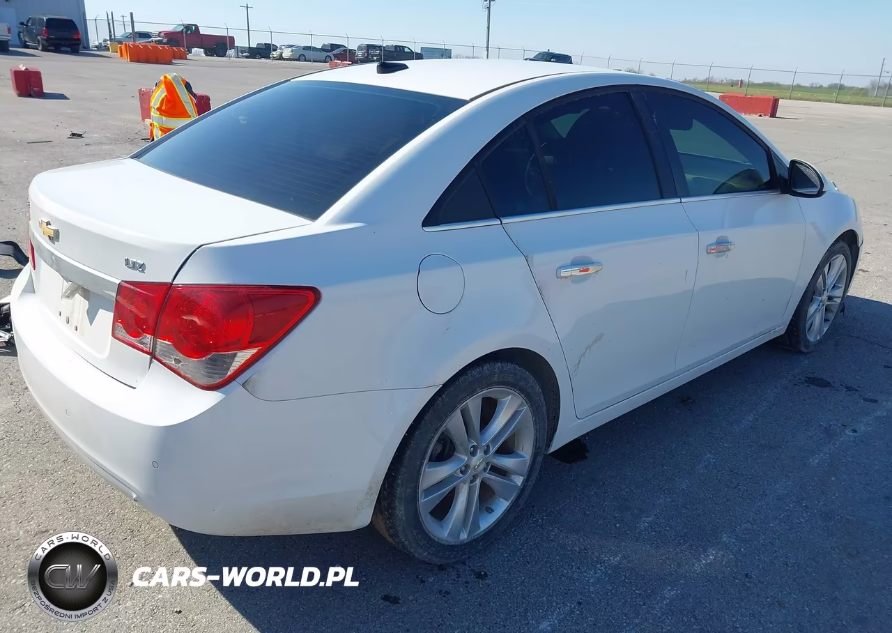 2011 Chevrolet Cruze Ltz VIN:1G1PH5S92B7126623 - 4
