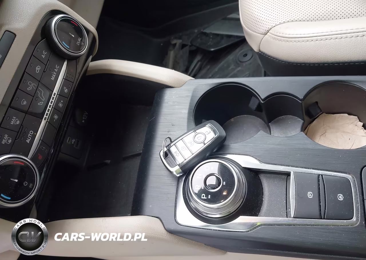 2022 Ford Escape Sel Plug-In Hybrid VIN:1FMCU0KZXNUA25934 - 11