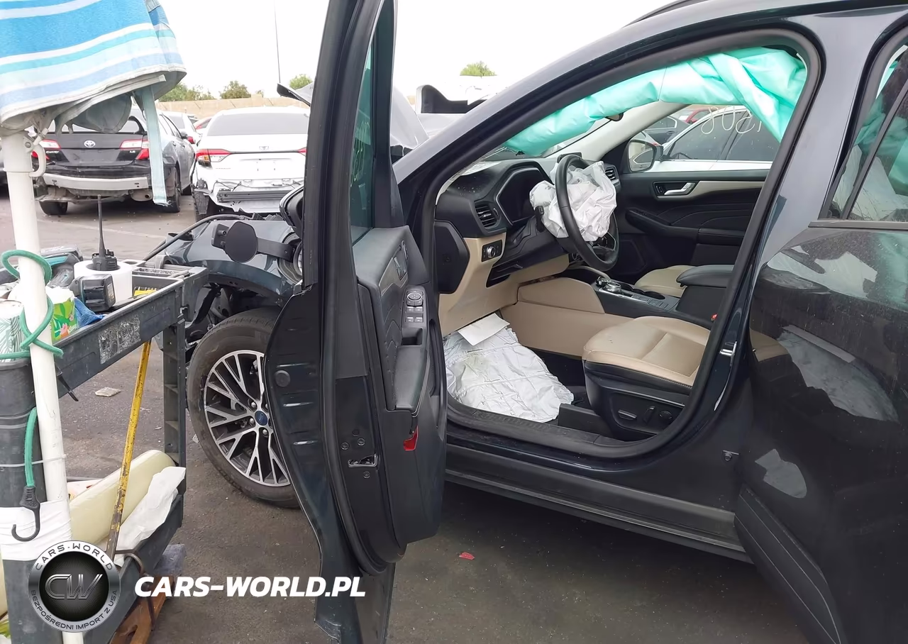 2022 Ford Escape Sel Plug-In Hybrid VIN:1FMCU0KZXNUA25934 - 5