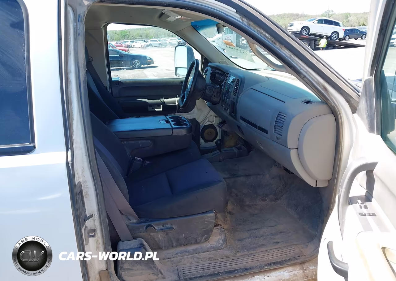2011 Chevrolet Silverado 2500Hd Work Truck VIN:1GC2KVC83BZ258948 - 5