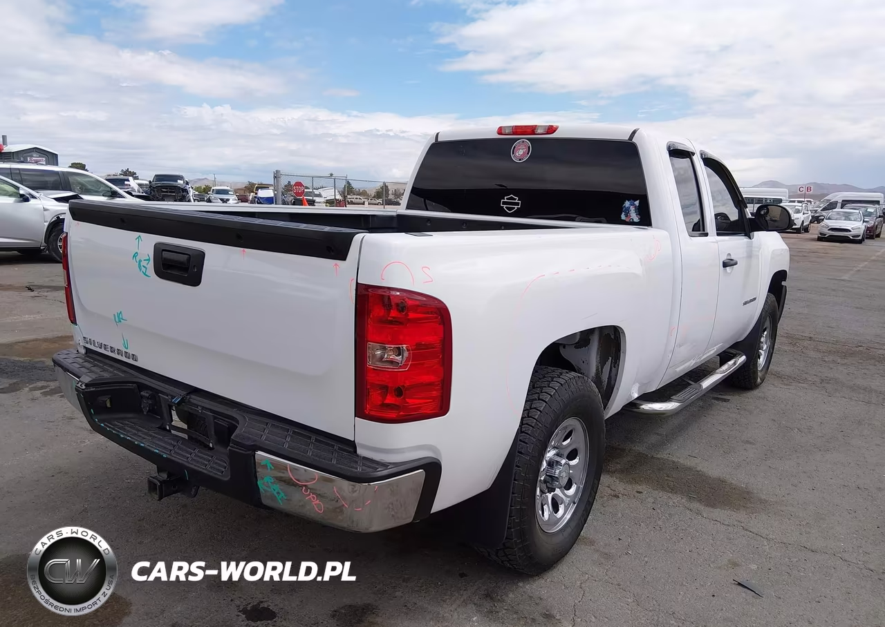 2013 Chevrolet Silverado 1500 Ls VIN:1GCRCREA8DZ159306 - 4