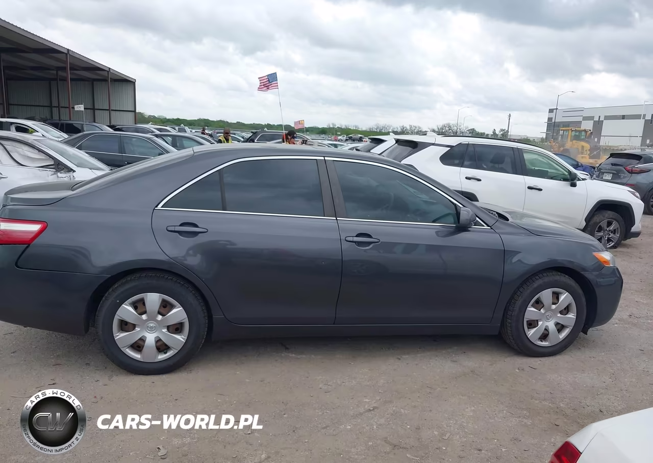 2009 Toyota Camry Le VIN:4T1BE46K49U860558 - 12