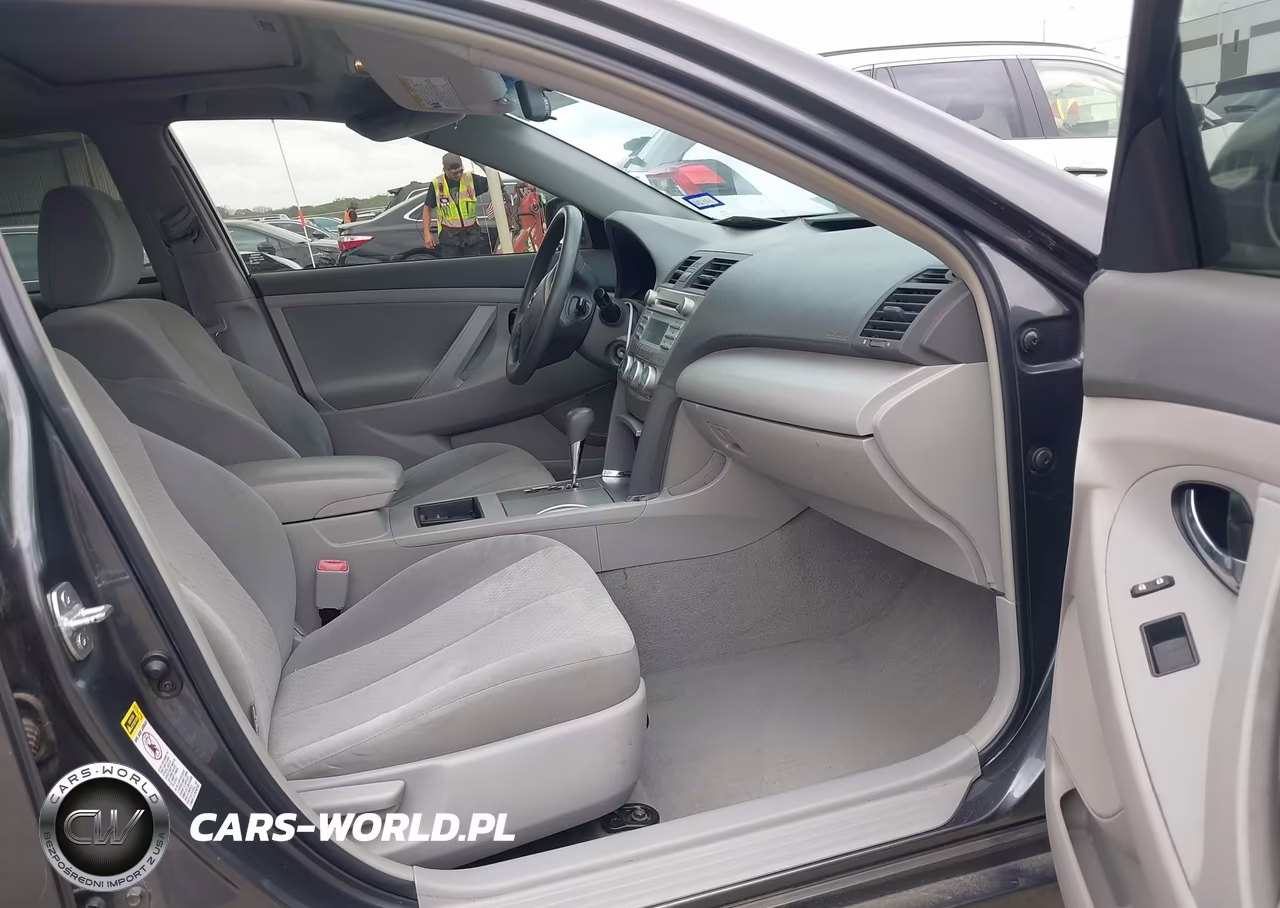2009 Toyota Camry Le VIN:4T1BE46K49U860558 - 5