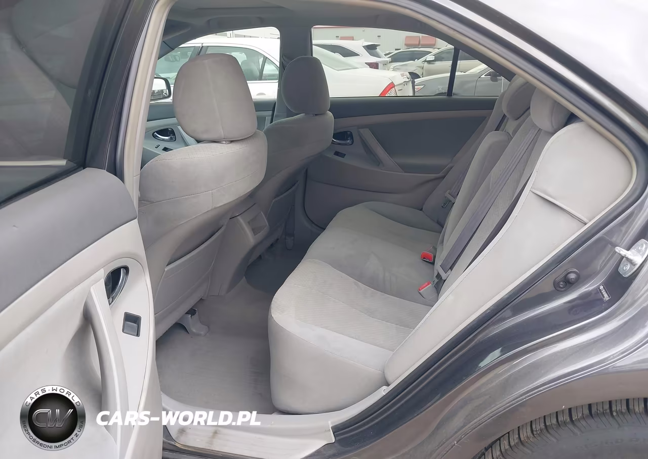 2009 Toyota Camry Le VIN:4T1BE46K49U860558 - 8