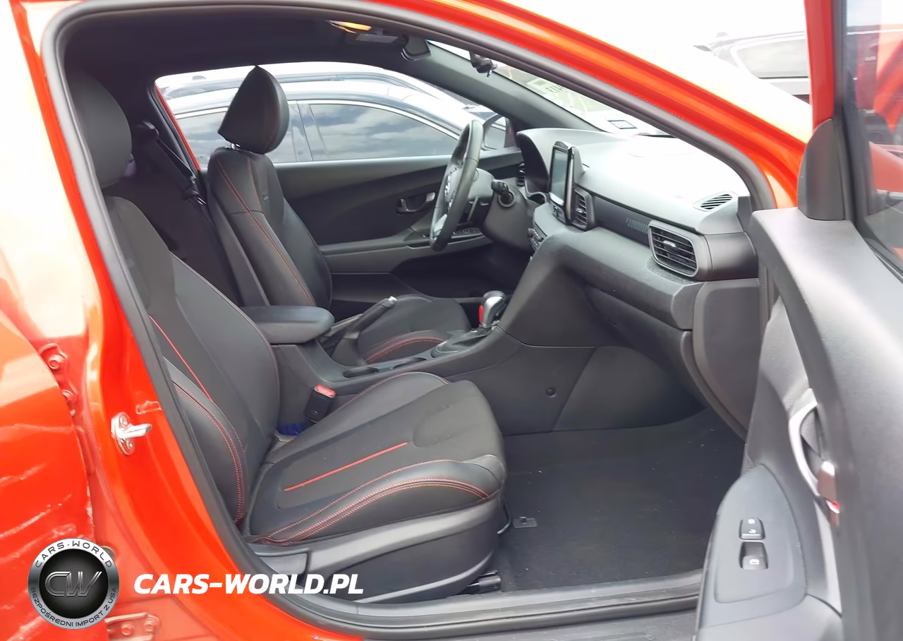 2019 Hyundai Veloster 2.0 Premium VIN:KMHTG6AF7KU015861 - 5