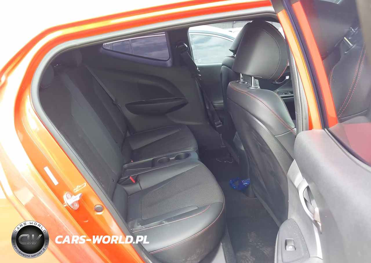 2019 Hyundai Veloster 2.0 Premium VIN:KMHTG6AF7KU015861 - 8