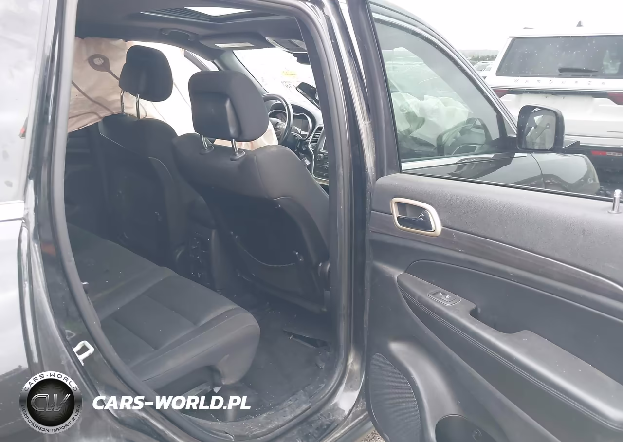 2014 Jeep Grand Cherokee Laredo VIN:1C4RJFAG3EC139208 - 8