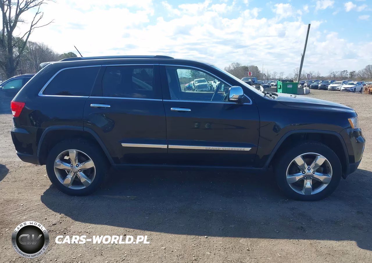 2013 Jeep Grand Cherokee Overland Summit VIN:1C4RJFCT9DC614997 - 13