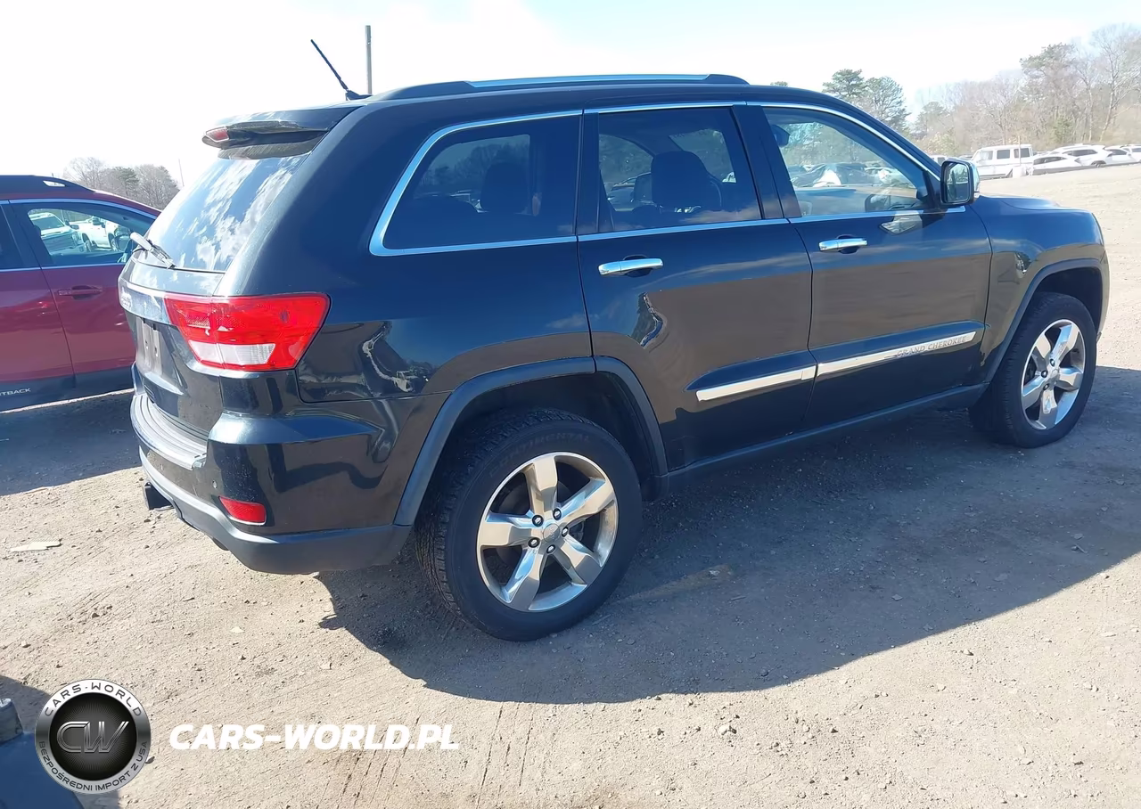 2013 Jeep Grand Cherokee Overland Summit VIN:1C4RJFCT9DC614997 - 4