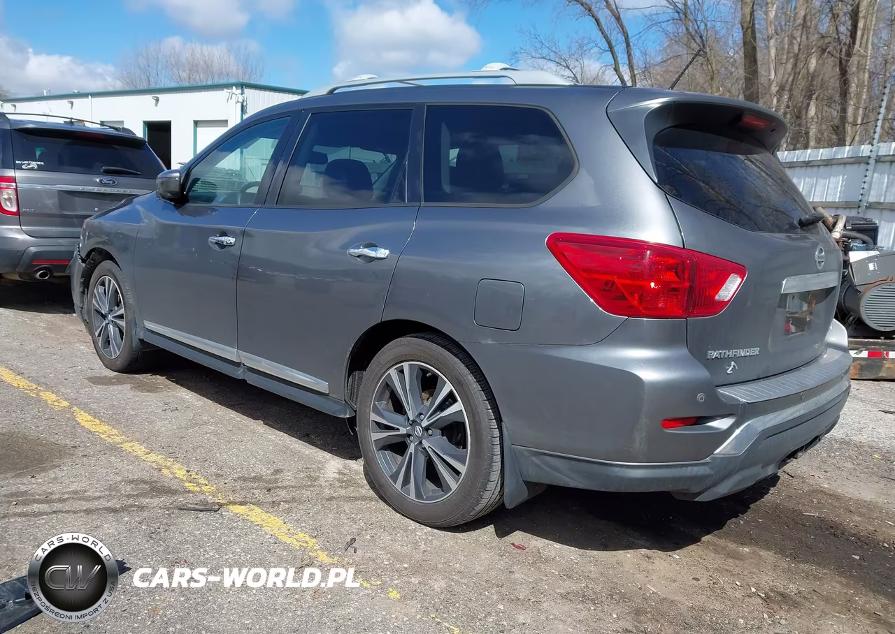 2018 Nissan Pathfinder Platinum VIN:5N1DR2MN5JC656537 - 3