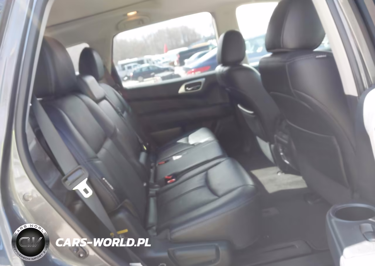2018 Nissan Pathfinder Platinum VIN:5N1DR2MN5JC656537 - 8