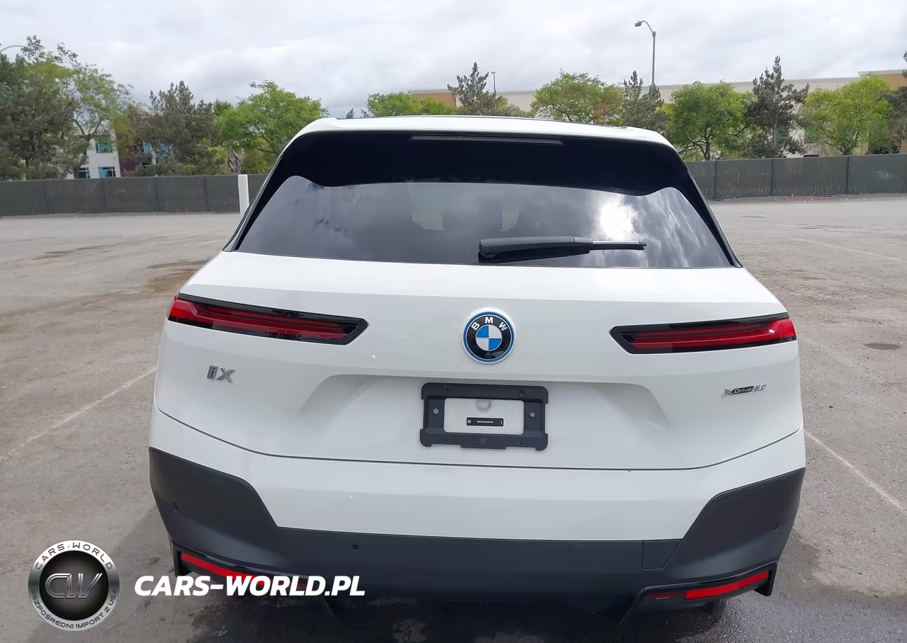 2024 BMW Ix xDrive50 VIN:WB523CF04RCP25438 - 17