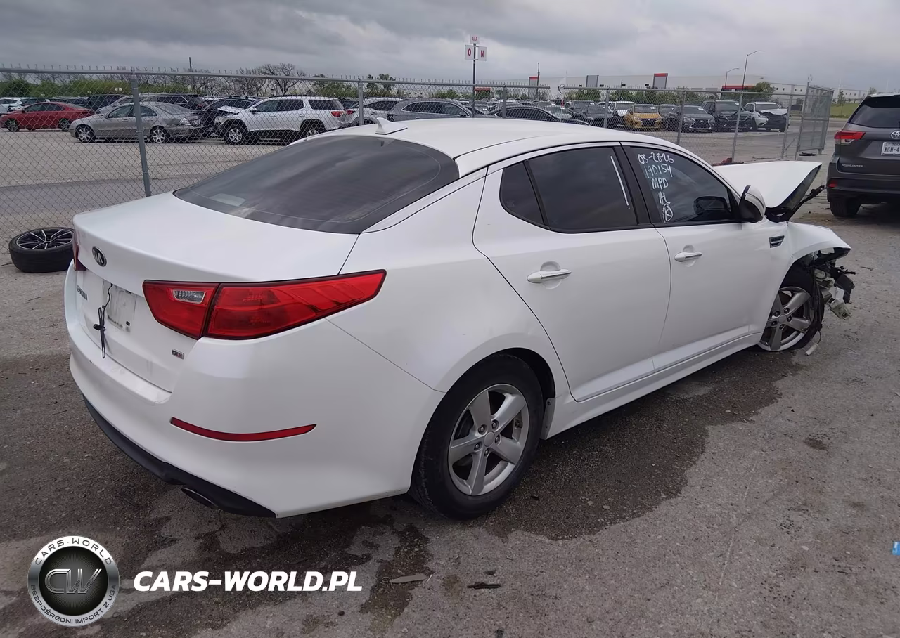 2015 Kia Optima Lx VIN:KNAGM4A74F5601331 - 4