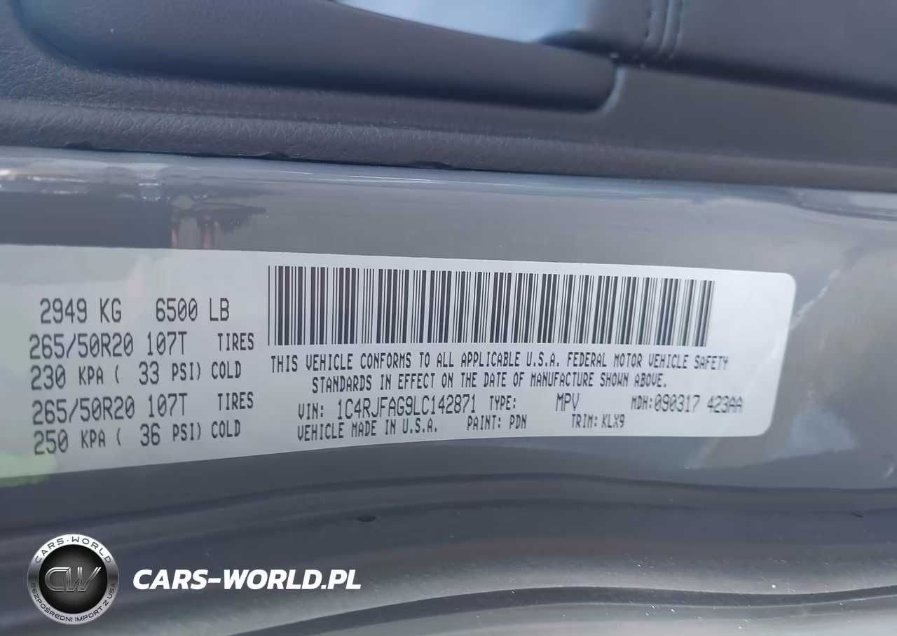 2020 Jeep Grand Cherokee Altitude 4X4 VIN:1C4RJFAG9LC142871 - 9