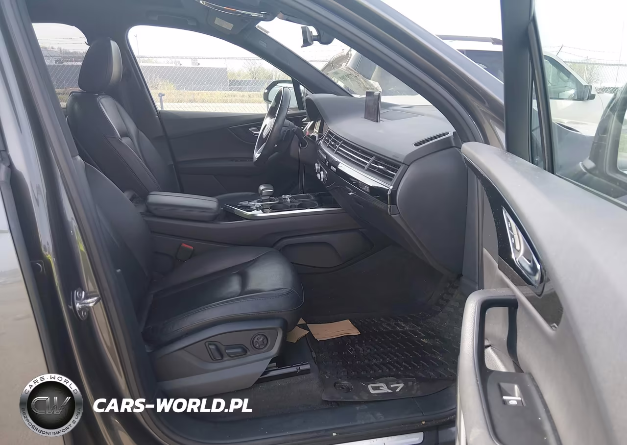 2019 Audi Q7 55 Premium VIN:WA1LAAF78KD000905 - 5