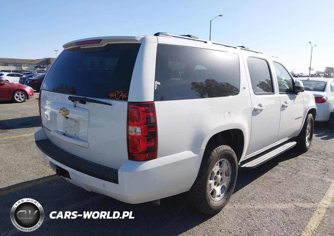 2014 Chevrolet Suburban 1500 Lt VIN:1GNSCJE02ER110573 - 4