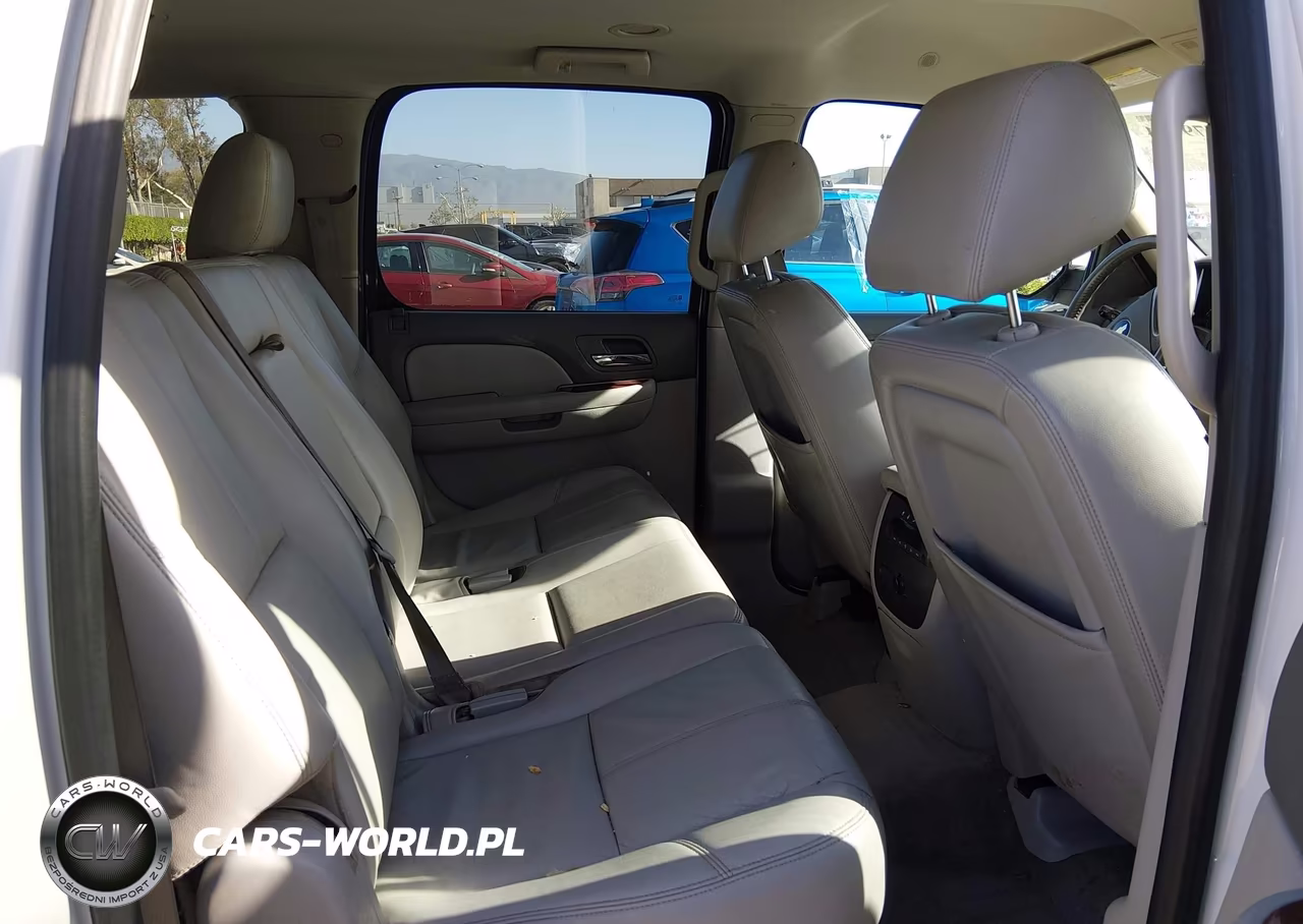 2014 Chevrolet Suburban 1500 Lt VIN:1GNSCJE02ER110573 - 8