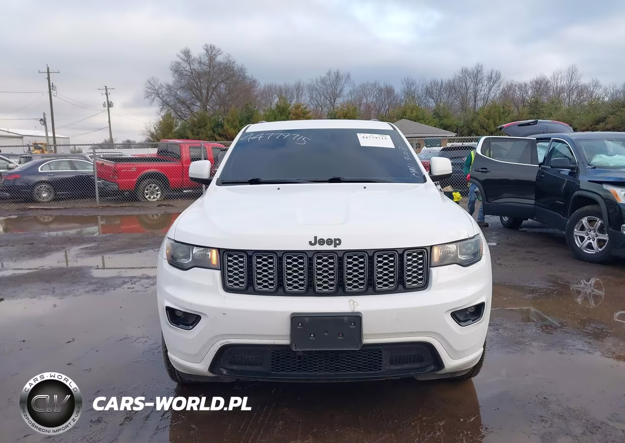 2017 Jeep Grand Cherokee Altitude 4X4 VIN:1C4RJFAG9HC905768 - 12