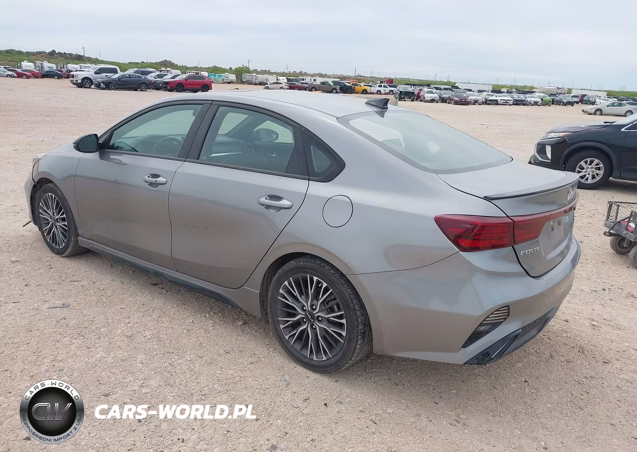 2023 Kia Forte Gt-Line VIN:3KPF54AD1PE522562 - 3