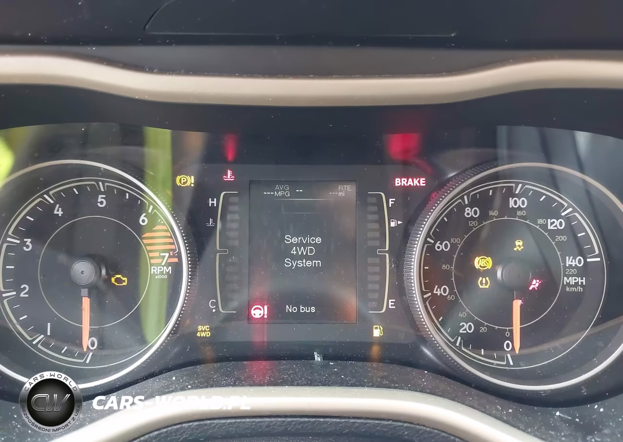 2018 Jeep Cherokee Latitude 4X4 VIN:1C4PJMCB9JD564367 - 7