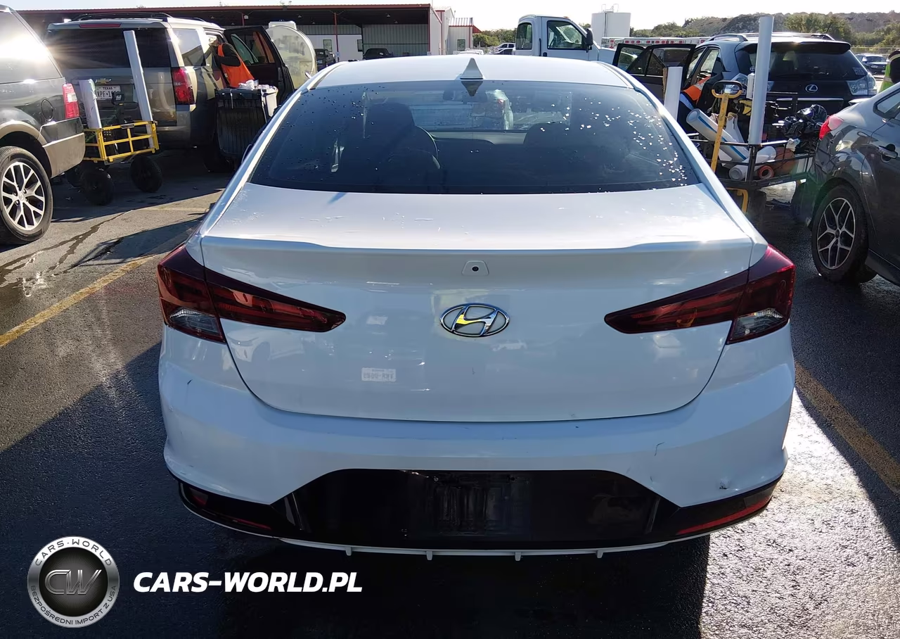 2019 Hyundai Elantra Sel VIN:5NPD84LF0KH478880 - 16