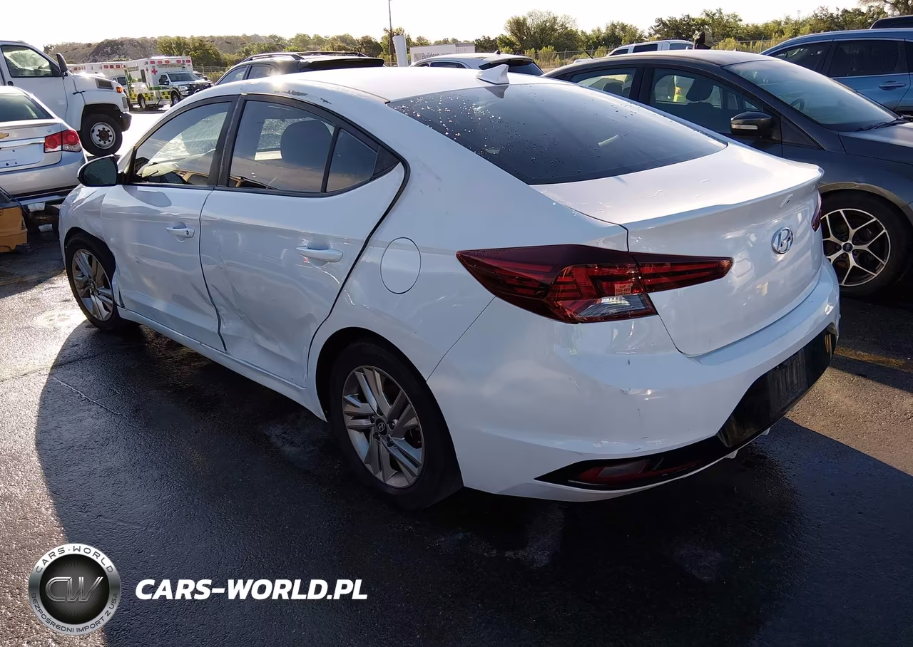 2019 Hyundai Elantra Sel VIN:5NPD84LF0KH478880 - 3