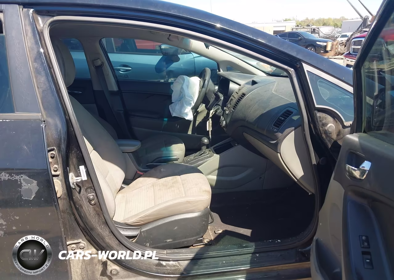 2014 Kia Forte Lx VIN:KNAFX4A6XE5228403 - 5