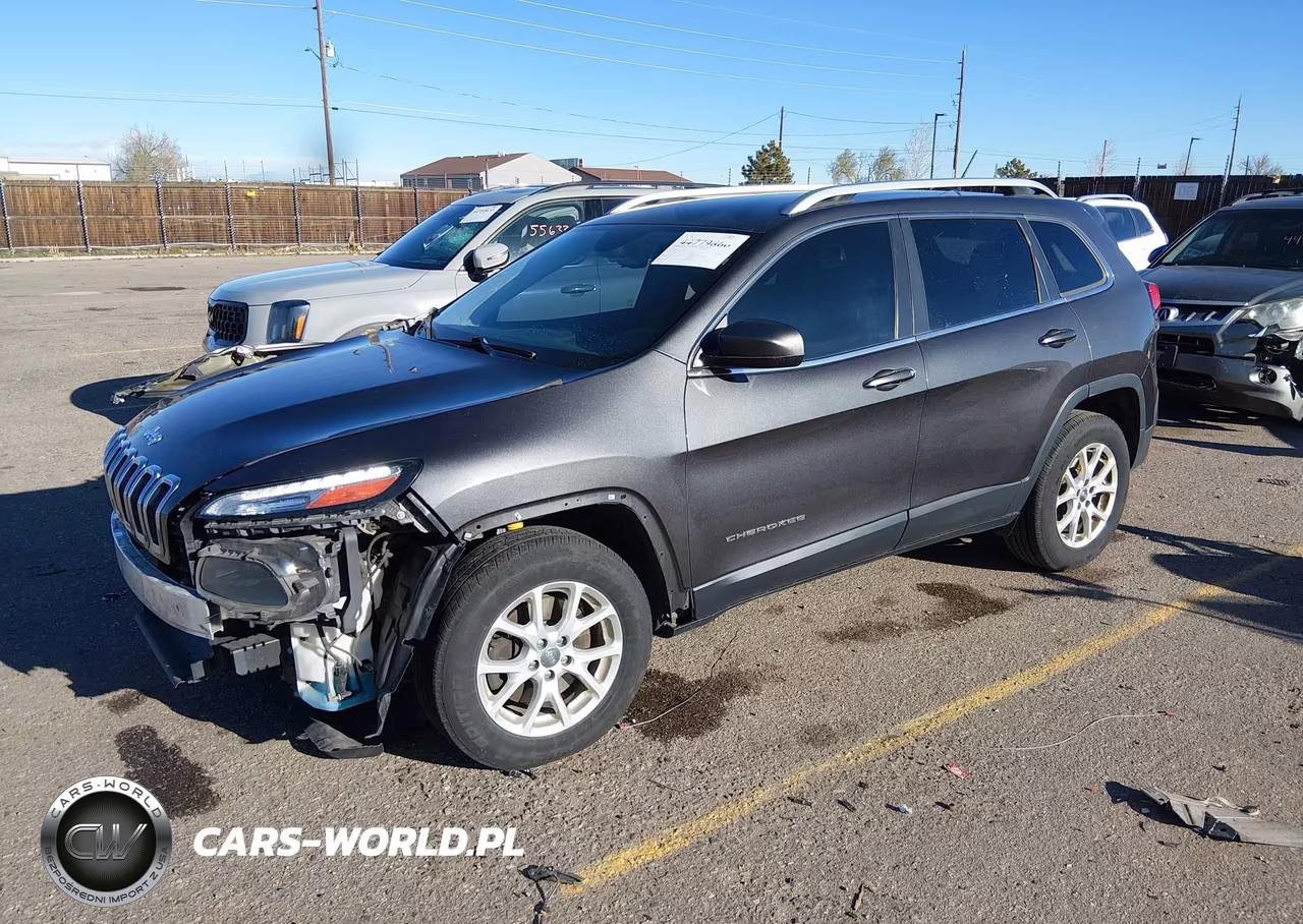 2016 Jeep Cherokee Latitude VIN:1C4PJMCB8GW316351 - 2