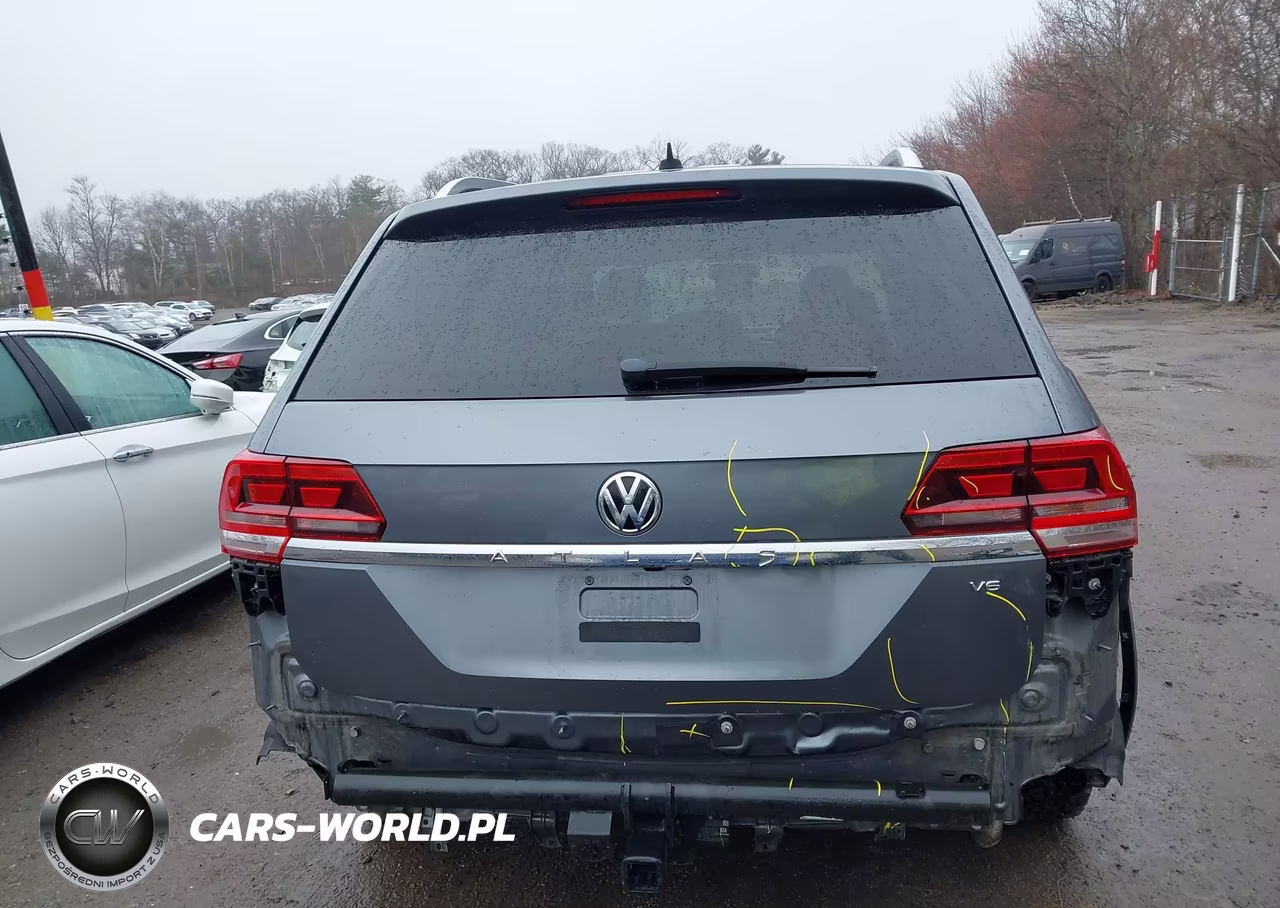 2018 Volkswagen Atlas 3.6L V6 Launch Edition VIN:1V2BR2CA8JC501196 - 17