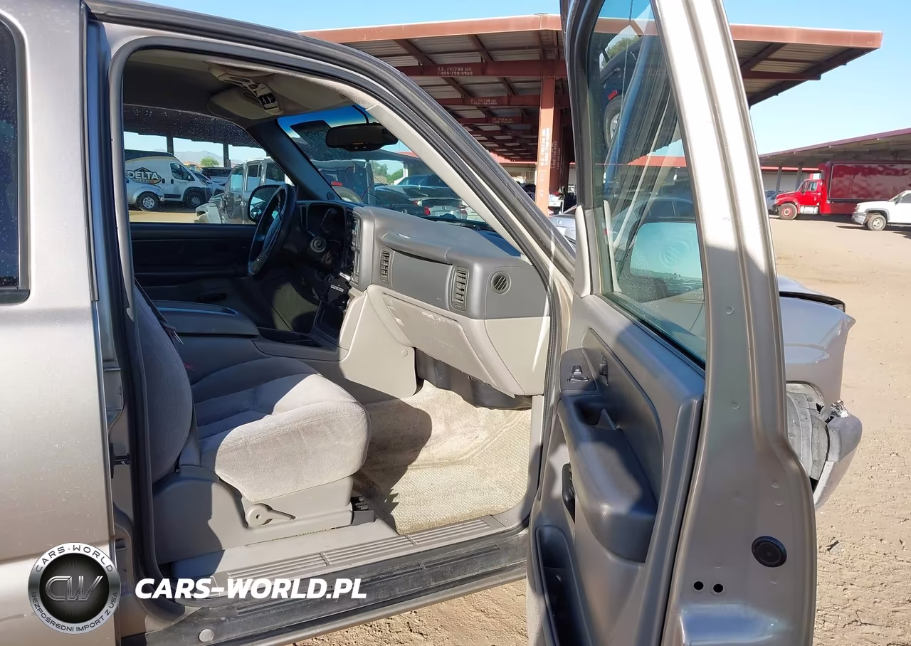 2003 Chevrolet Tahoe Ls VIN:1GNEC13T03R253173 - 5