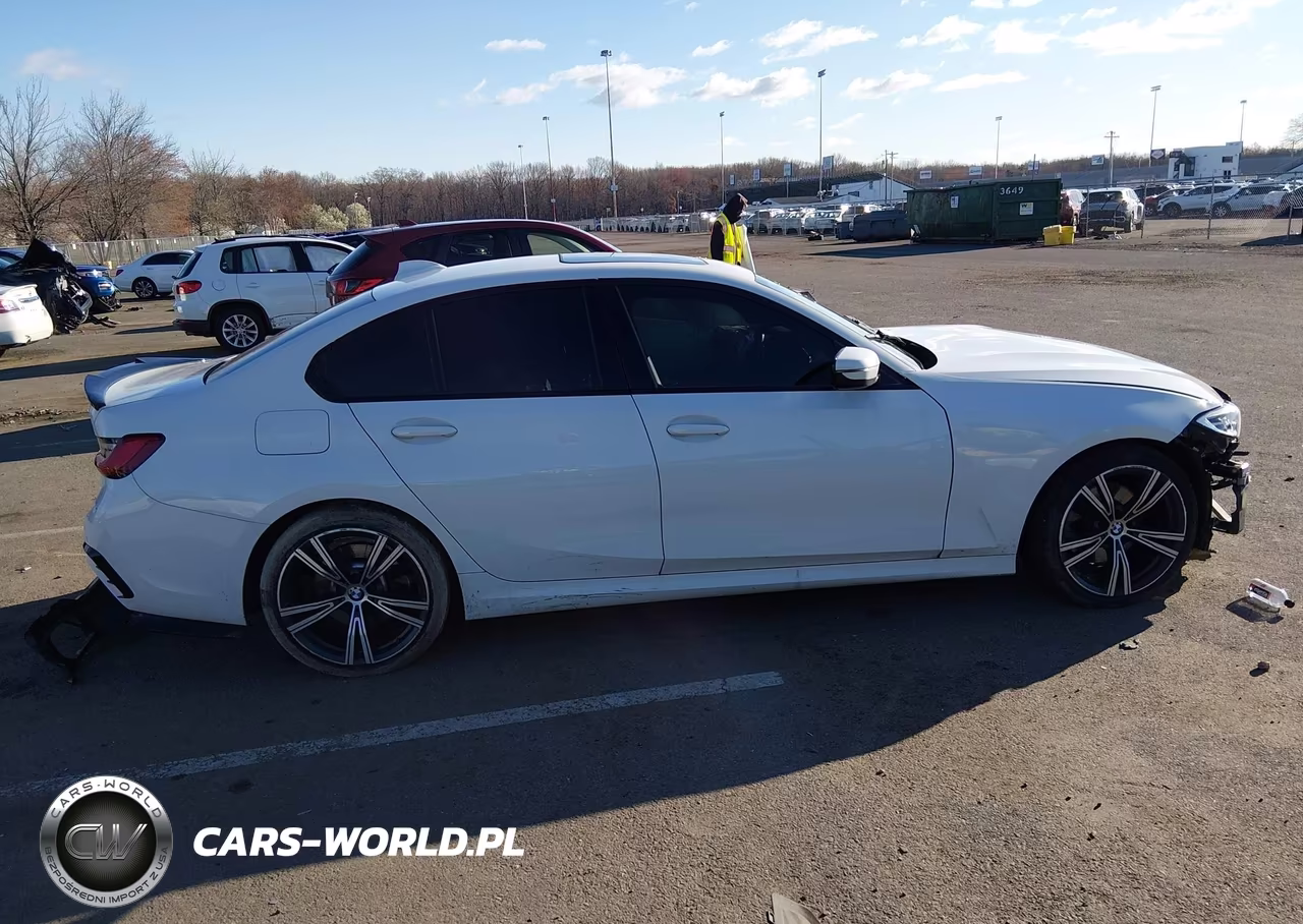 2019 BMW 330I xDrive VIN:WBA5R7C58KAJ78972 - 13