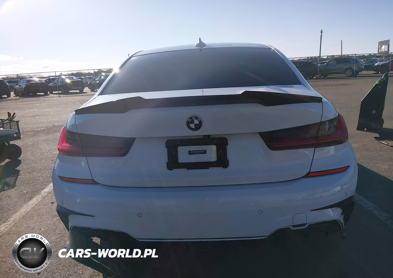 2019 BMW 330I xDrive VIN:WBA5R7C58KAJ78972 - 16