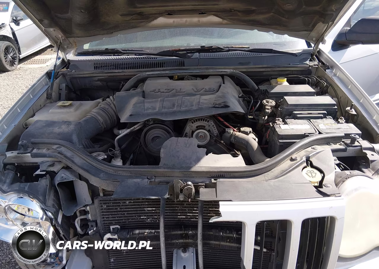 2008 Jeep Grand Cherokee Laredo VIN:1J8HS48N48C150992 - 10