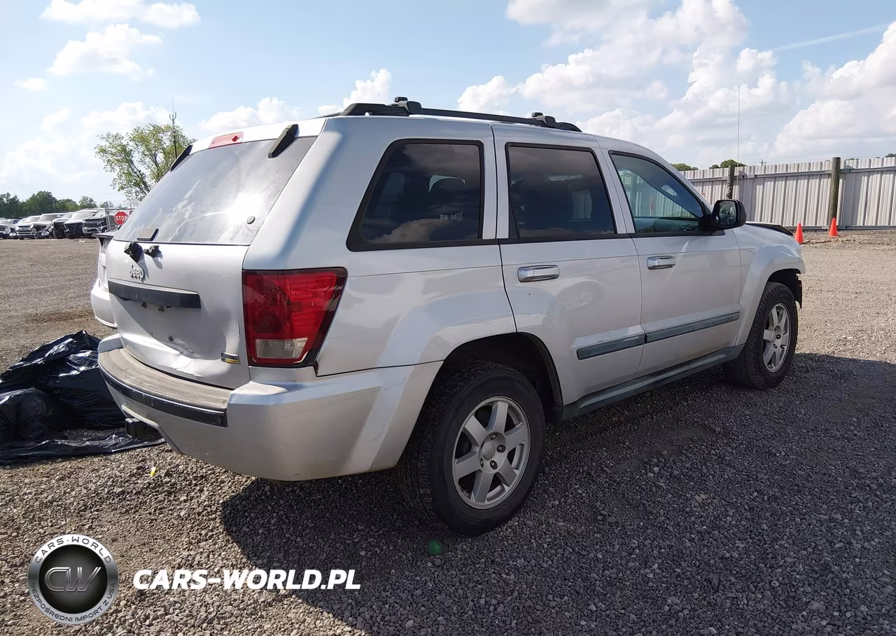 2008 Jeep Grand Cherokee Laredo VIN:1J8HS48N48C150992 - 4
