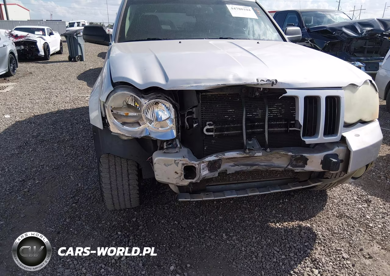 2008 Jeep Grand Cherokee Laredo VIN:1J8HS48N48C150992 - 6