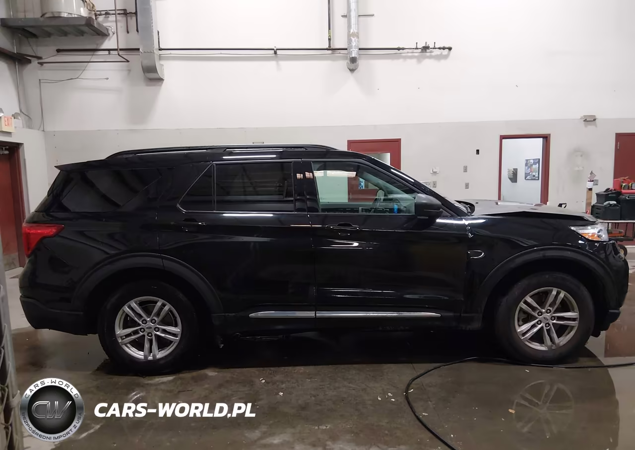 2022 Ford Explorer Xlt VIN:1FMSK7DH7NGA81052 - 13