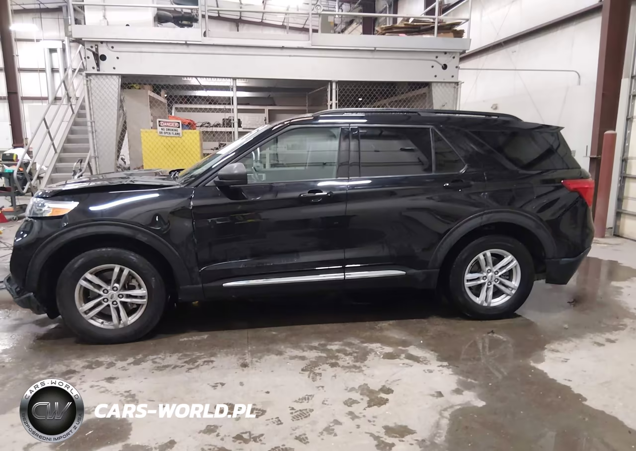 2022 Ford Explorer Xlt VIN:1FMSK7DH7NGA81052 - 14