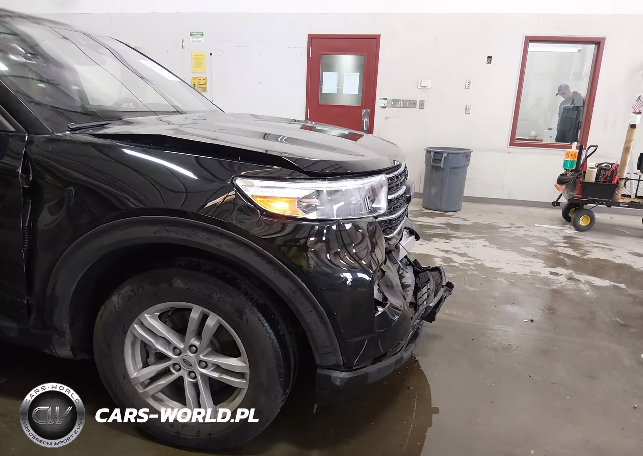 2022 Ford Explorer Xlt VIN:1FMSK7DH7NGA81052 - 17