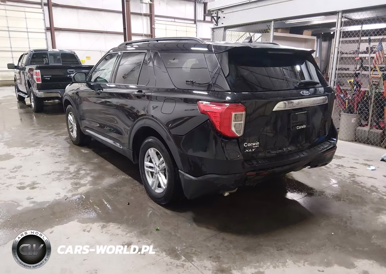 2022 Ford Explorer Xlt VIN:1FMSK7DH7NGA81052 - 3