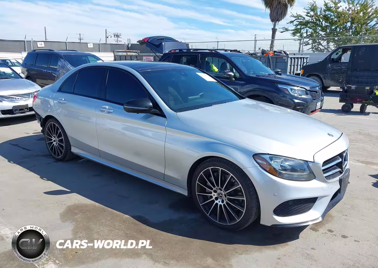 2018 Mercedes-Benz C 300