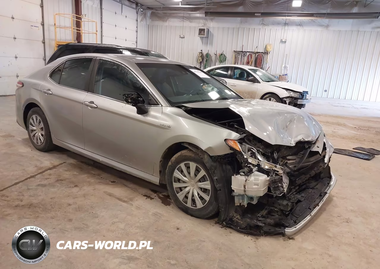2018 Toyota Camry Hybrid Le