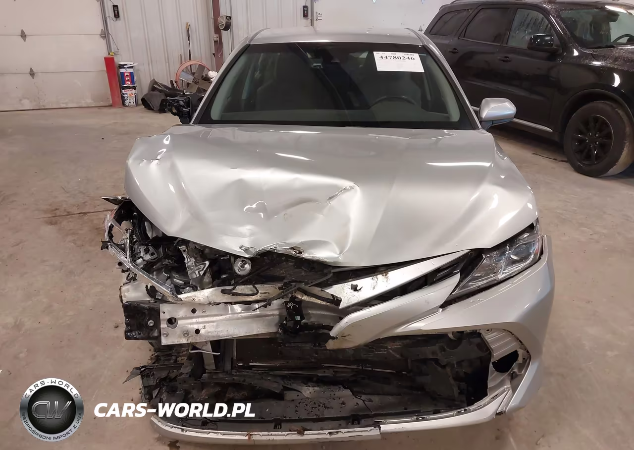 2018 Toyota Camry Hybrid Le VIN:4T1B31HK9JU506511 - 12