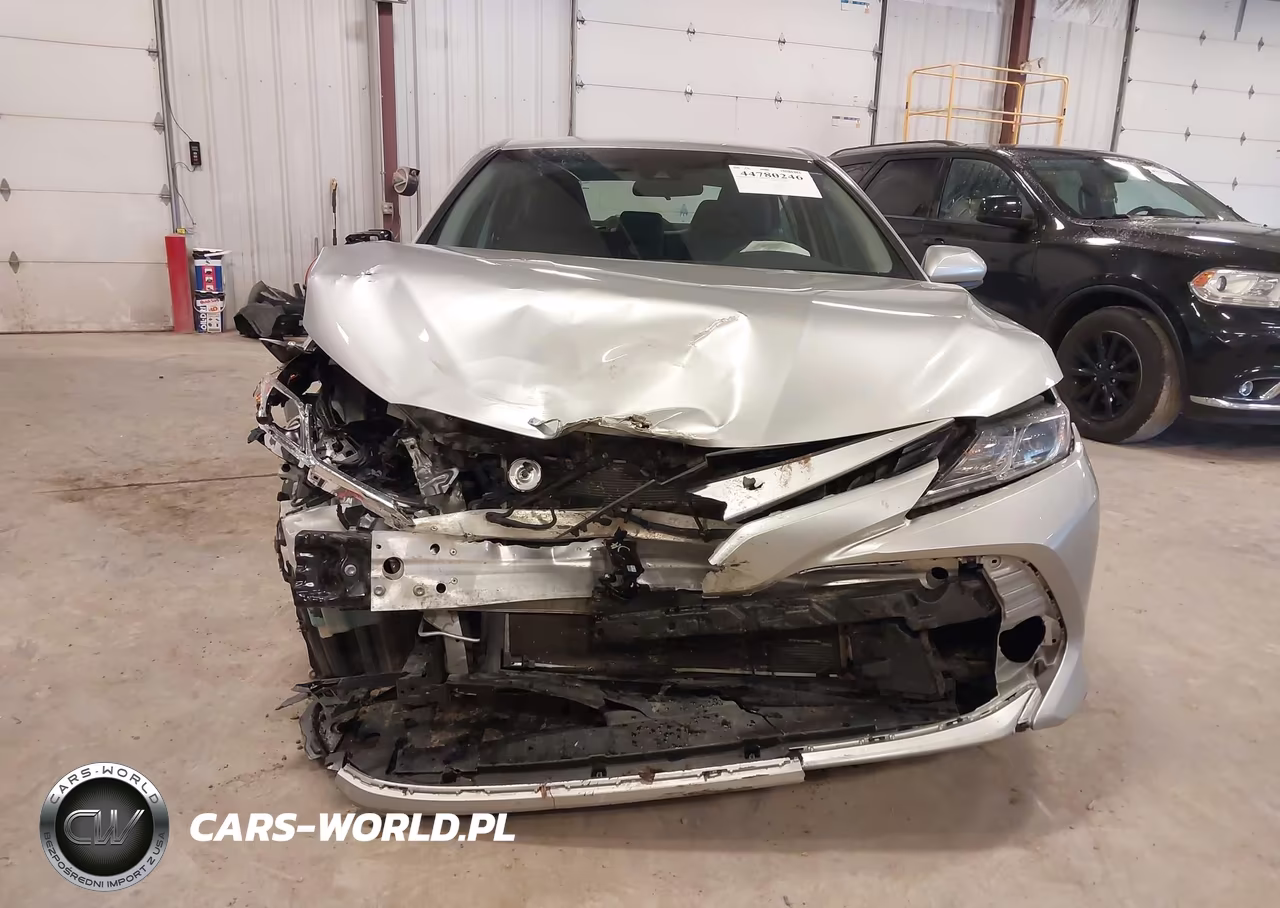 2018 Toyota Camry Hybrid Le VIN:4T1B31HK9JU506511 - 6