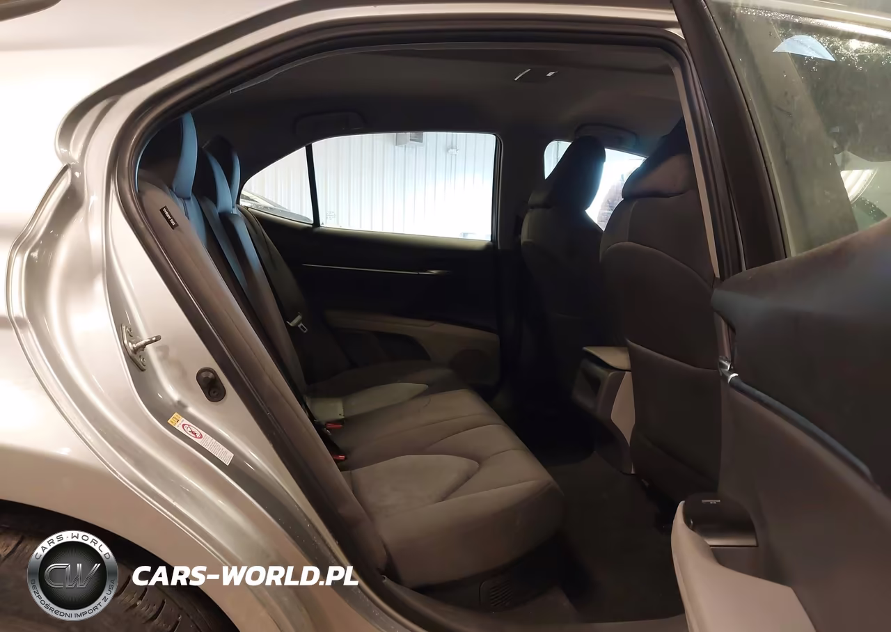 2018 Toyota Camry Hybrid Le VIN:4T1B31HK9JU506511 - 8