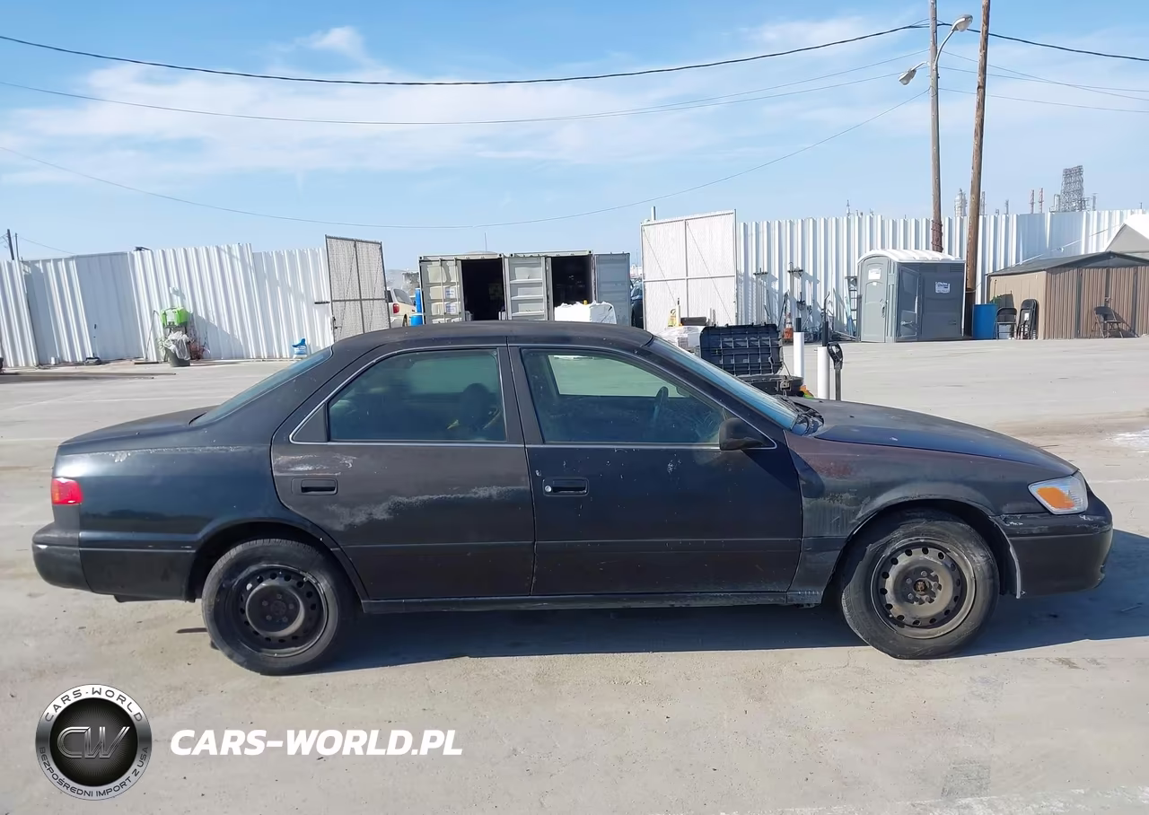 2001 Toyota Camry Le VIN:JT2BG22K510540629 - 13
